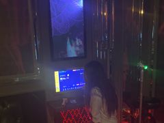 -范特西FANTASY量贩式KTV(民主广场店)
