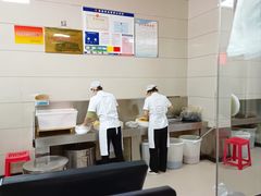 -震九州熟食(凯旋路店)