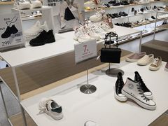 -hotwind热风(中贸广场店)