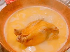 -鲜入围煮花胶鸡海鲜火锅