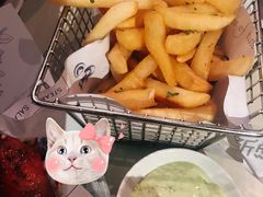 牛油果酱佐薯条-新鲜誌·新派食集(万象天地店)