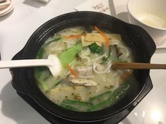 -在蒙自过桥米线