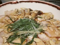 -穹六人间 people 6(岳阳路店)