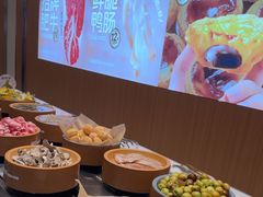 -龍歌自助小火锅(市南金茂湾店)