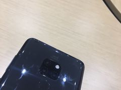 -华为授权体验店(中山公园来福士)