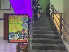 -满江春羽毛球馆