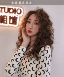 -银星女王公园发型艺术沙龙