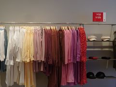 -URBAN REVIVO(欢乐海岸购物中心店)