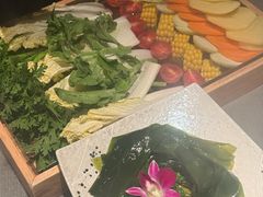 -左庭右院鲜牛肉火锅黑金店(陆家嘴中心店)
