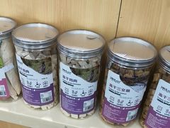 -宠颐生宠物医院外科·内科·皮肤科·影像科(石龙店)
