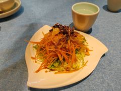 -香巴拉云南餐厅(华莱坞店)