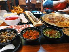 -沸炉重庆老火锅(军事博物馆店)