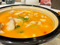 招牌酸汤鱼-老浒记烤鸭-北京菜(琉璃厂店)