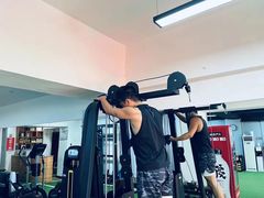 -征成健身连锁私教工作室(九公里店)