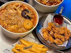 -W COLLECTIVE  DESSERT SHOP