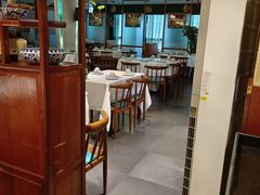 -江城小馆陕南妈妈菜·全球旅行餐厅(钟楼店)