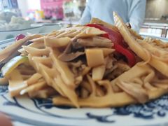 -天天向上素食餐厅(五台山店)