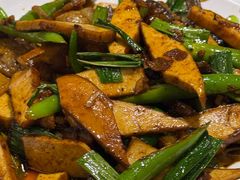 -华光驿站私房菜·黑金冠