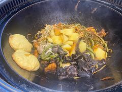 -东北人家铁锅炖(水岸帝景店)