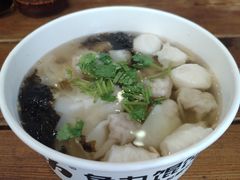 -手劲鱼丸馄饨铺(哈一百店)