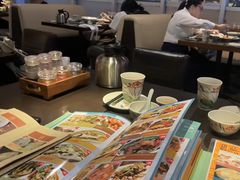 -大头虾越式风味餐厅(光明广场店)