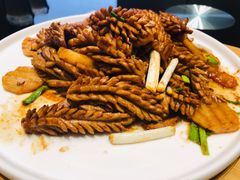 爆炒腰花-闫府私房菜·百年鲁菜(恒隆店)