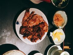 -炼火烤肉店
