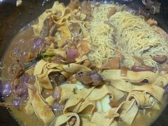 -胡须佬鸡煲四季火锅店(石厦西村直营店)