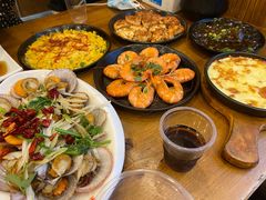 -老东镇啤酒屋海鲜加工·蒸汽海鲜·海鲜烧烤(台东店)