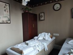 -裕和堂中医推拿艾灸(太古汇臻品店)