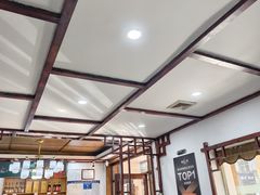 -湖南人家湘菜馆(镇江路店)