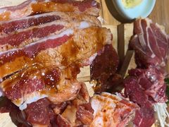 -汉城烤肉·黑金冠(华山路店)