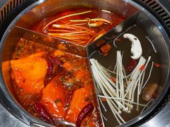 -捞三国黑牛火锅