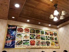 -乡土特色.冷锅鱼.牦牛肉汤锅