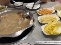 -光头药膳鸡(莱茵小镇店)
