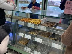 面包甜点陈列柜-上海哈尔滨食品厂(淮海中路店)