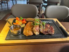 -卡普里披萨·牛扒·下午茶
