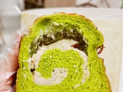 菠菜熏鸡吐司-奈雪的茶(新天地广场PRO店)