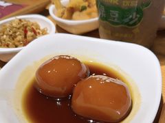 -呷佬·长沙手工米粉(金沙江路店)