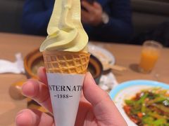 -街角等你.大连海鲜烧烤.经典铁板海鲜串(西安路店)