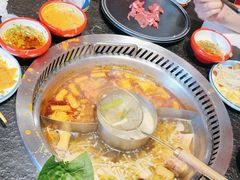 -醉董牛川派鲜肉自选火锅(烟台店)