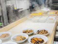 自助取餐区-老乡鸡(上海白玉兰广场店)