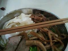 -花溪王记牛肉粉(四季花溪商场店)
