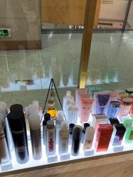 -八佰伴8008星级形象店