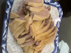 -余杨鸭鸭餐厅
