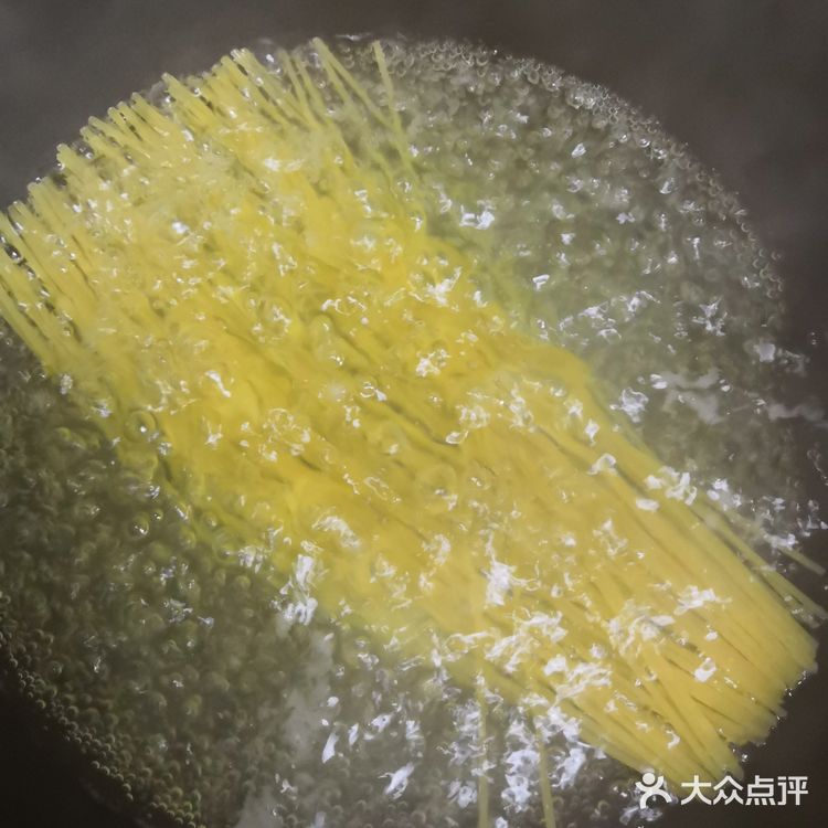 自制黑椒香肠蘑菇意大利面