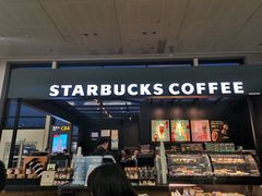 门面-星巴克(浦东机场T2到达店)