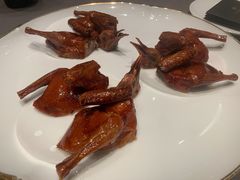 脆皮妙龄鸽-新荣记(建国门外大街店)