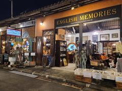 -席娜卡琳火车铁道夜市