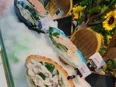 -川骄海鲜自助(王府井奥莱UP TOWN店原世界之花店)
